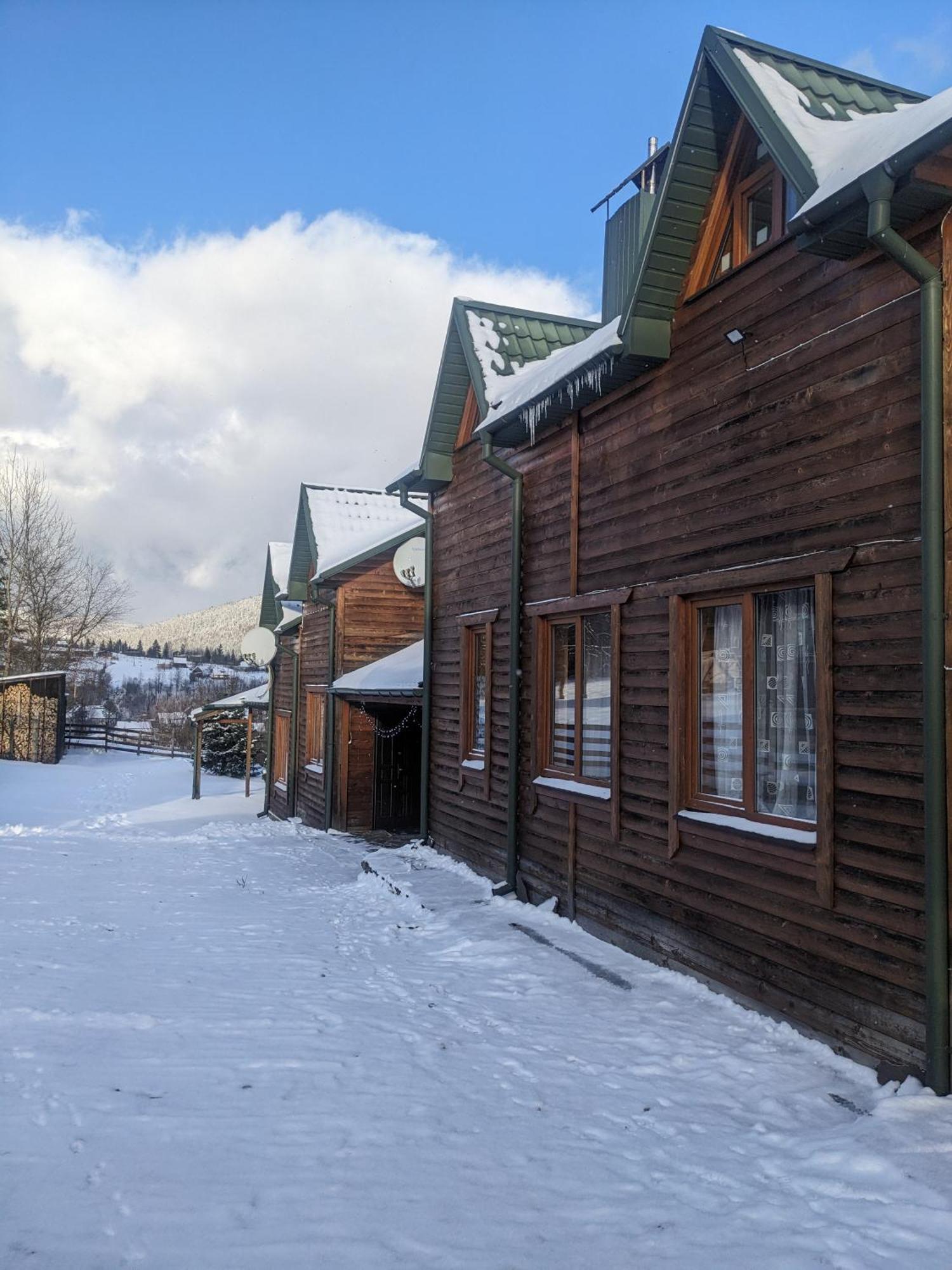 Котедж ,,ТІК Hotel Татарив Екстериор снимка