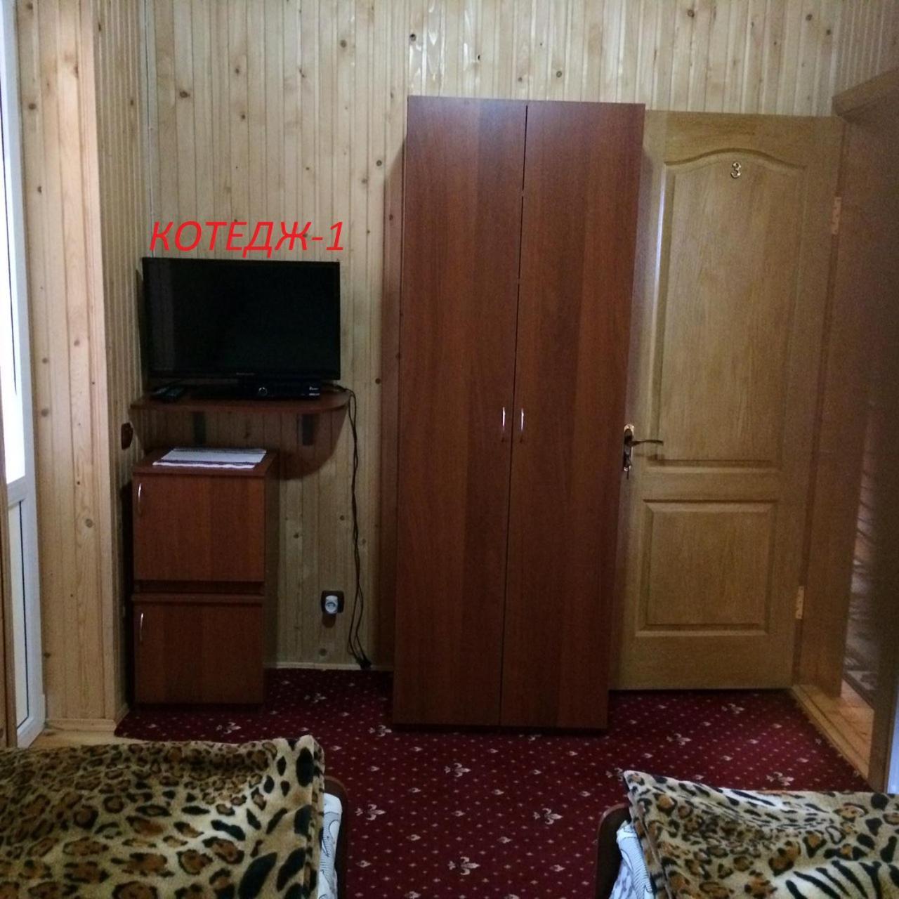 Котедж ,,ТІК Hotel Татарив Екстериор снимка